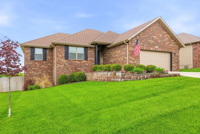 722 E Mining Camp Road, Nixa, MO 65714