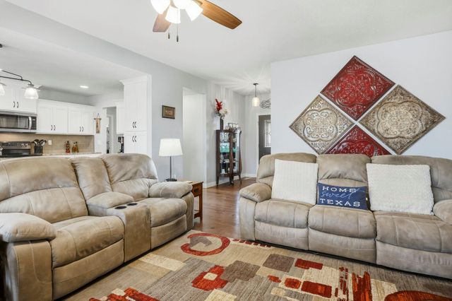 722 E Mining Camp Road, Nixa, MO 65714
