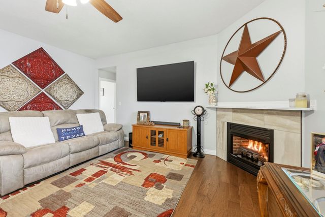 722 E Mining Camp Road, Nixa, MO 65714