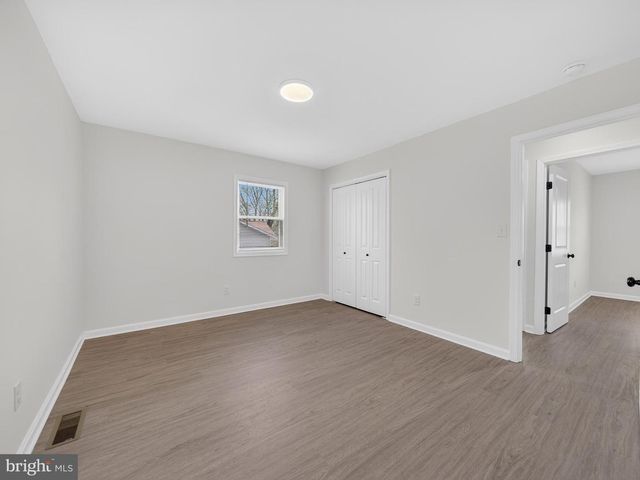 8608 GIRARD ST, Hyattsville, MD 20785