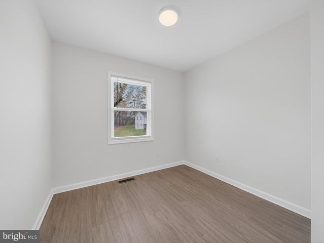 8608 GIRARD ST, Hyattsville, MD 20785