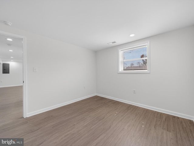 8608 GIRARD ST, Hyattsville, MD 20785