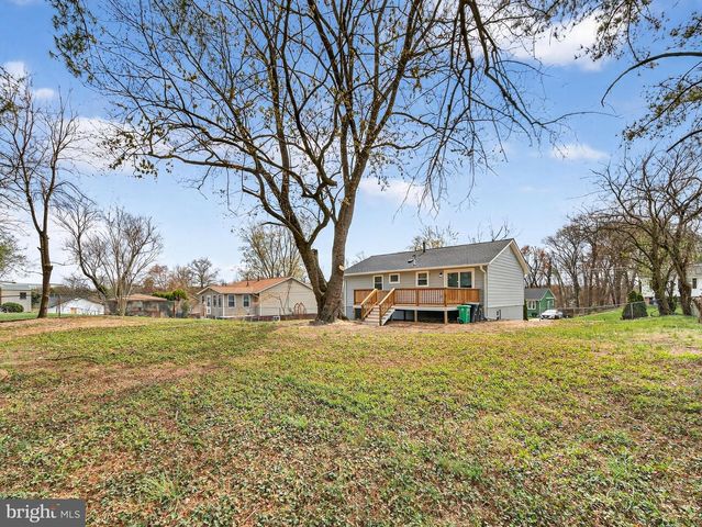 8608 GIRARD ST, Hyattsville, MD 20785