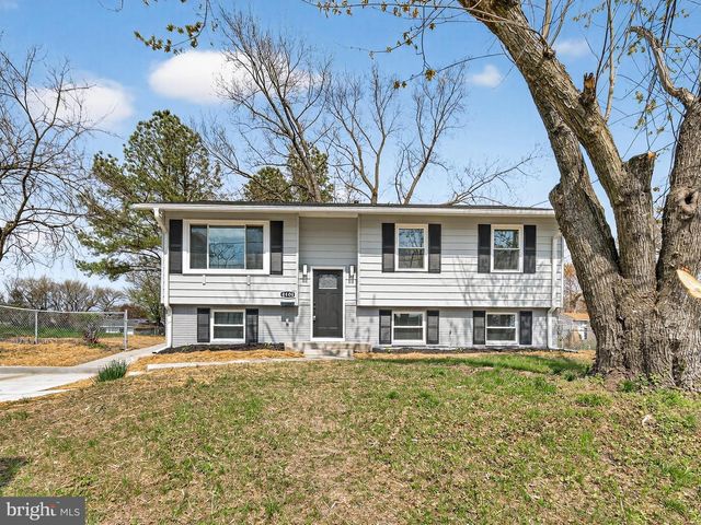 8608 GIRARD ST, Hyattsville, MD 20785