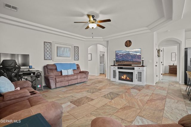 230 GONZALO Circle, El Paso, TX 79932