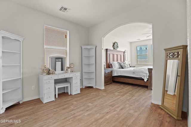 230 GONZALO Circle, El Paso, TX 79932