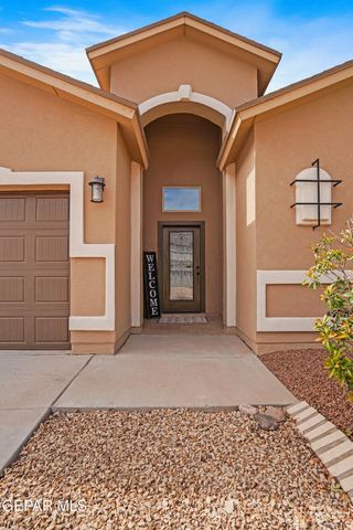 230 GONZALO Circle, El Paso, TX 79932