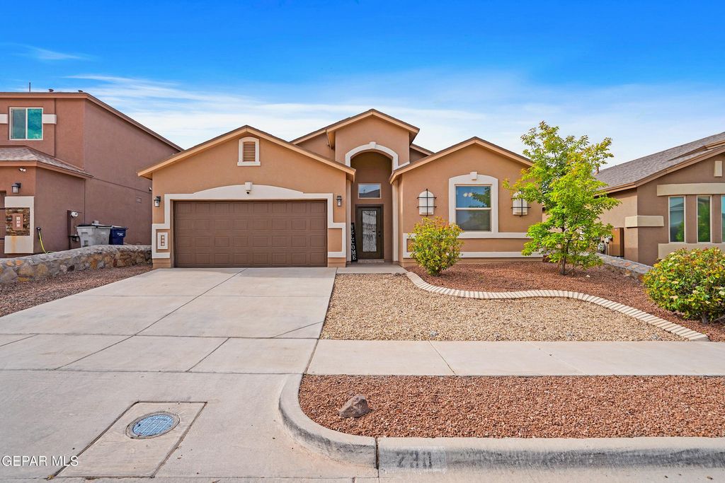 230 GONZALO Circle, El Paso, TX 79932