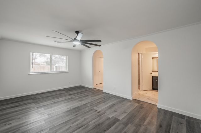 8409 Glenann Drive, North Richland Hills, TX 76182