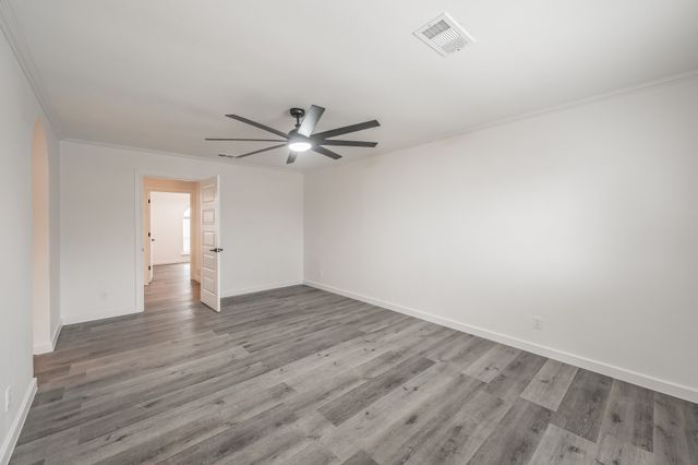 8409 Glenann Drive, North Richland Hills, TX 76182