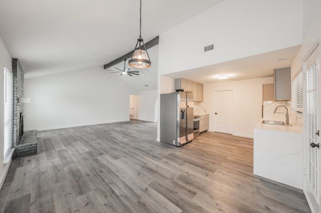 8409 Glenann Drive, North Richland Hills, TX 76182