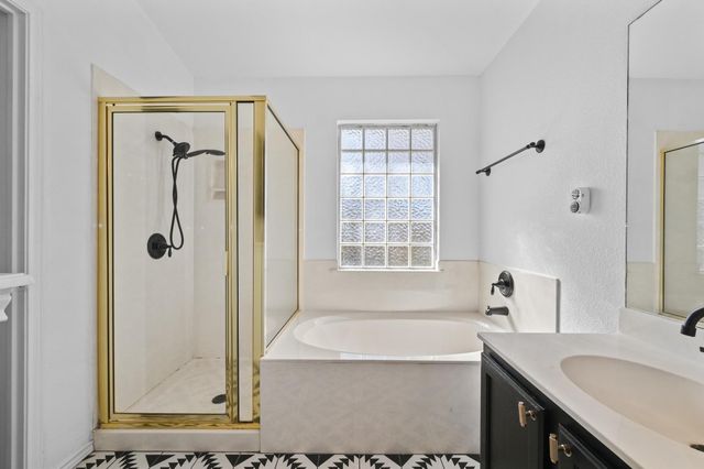 1451 Roxannes RUN, Pflugerville, TX 78660