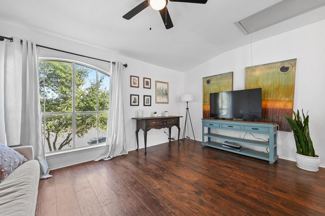 1451 Roxannes RUN, Pflugerville, TX 78660