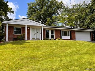 1301 Monacco Court, St Louis, MO 63146