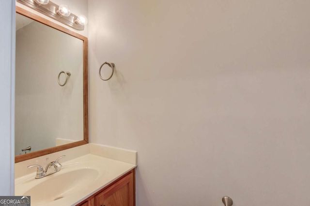 725 Riverside Walk Crossing, Sugar Hill, GA 30518