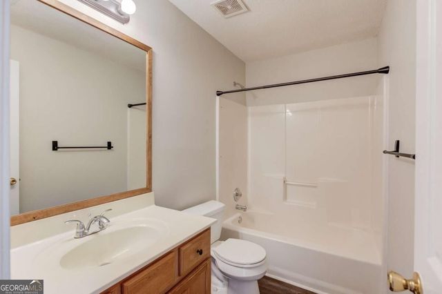 725 Riverside Walk Crossing, Sugar Hill, GA 30518