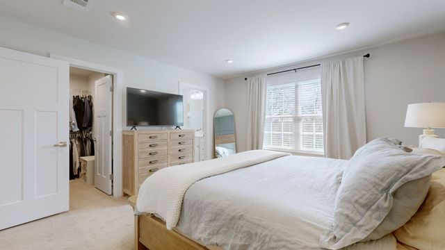 2558 Grove Park Way, Columbia, TN 38401