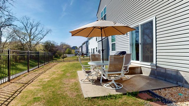 2558 Grove Park Way, Columbia, TN 38401