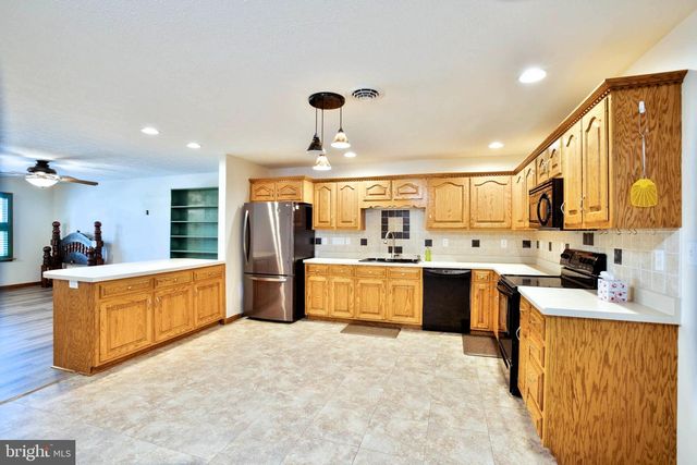 416 KARA WAY, Shippensburg, PA 17257