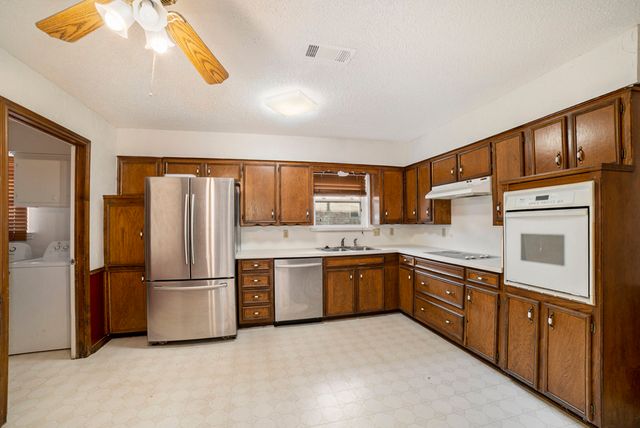 1608 San Antone Lane, Lewisville, TX 75077