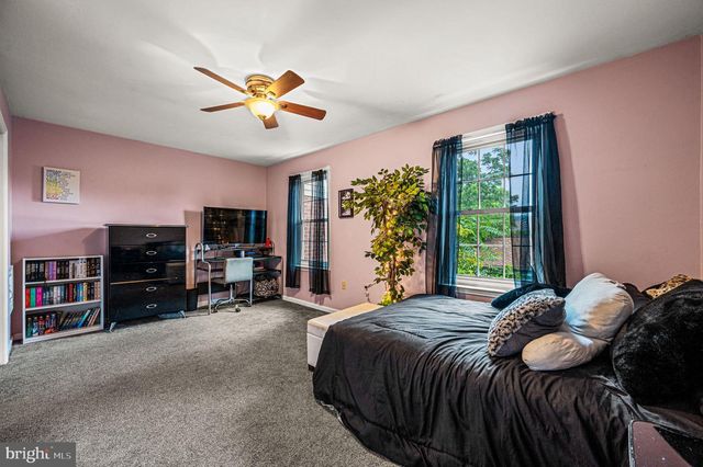 700 FARMINGTON AVE #12, Pottstown, PA 19464