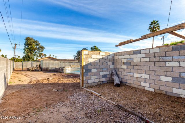 1312 N 24TH Street, Mesa, AZ 85213