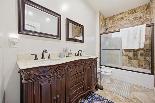 22248 Leadwell, Canoga Park, CA 91303