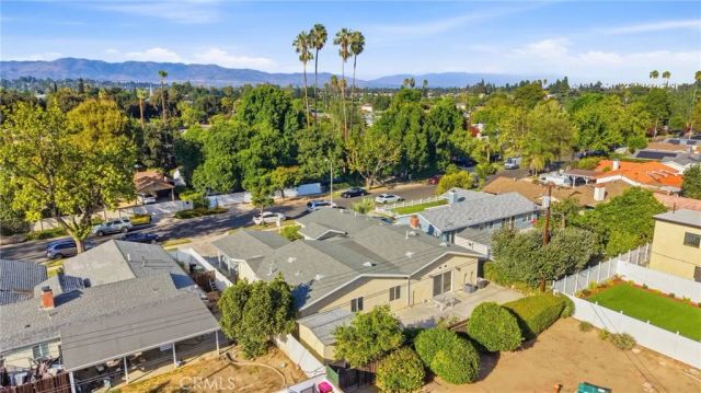 22248 Leadwell, Canoga Park, CA 91303