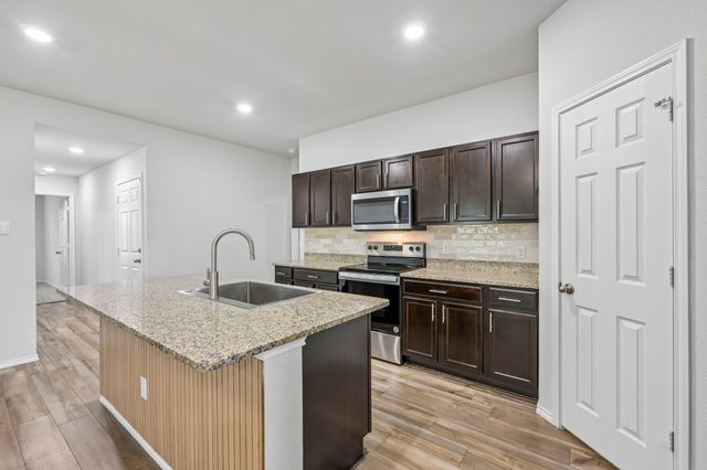 1423 Athan DR, Belton, TX 76513