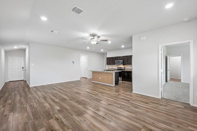 1423 Athan DR, Belton, TX 76513