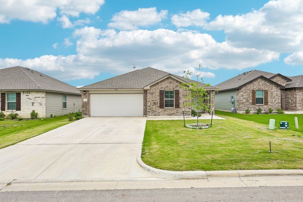 1423 Athan DR, Belton, TX 76513