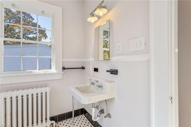 1013 Virginia AVE, Suffolk, VA 23434