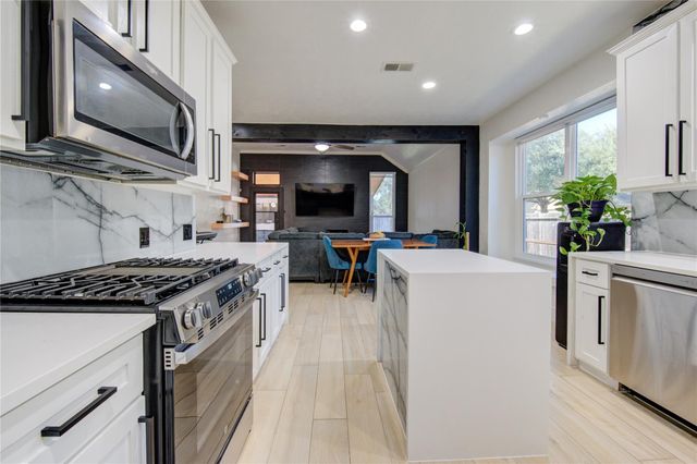 16514 Innisbrook Drive, Houston, TX 77095