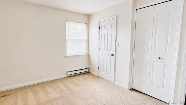 257 Edinburgh Drive, Ridge, NY 11961