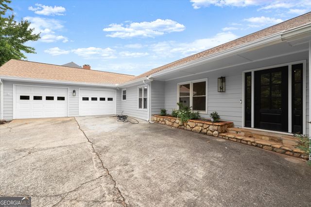 560 Saddle Creek Circle, Roswell, GA 30076