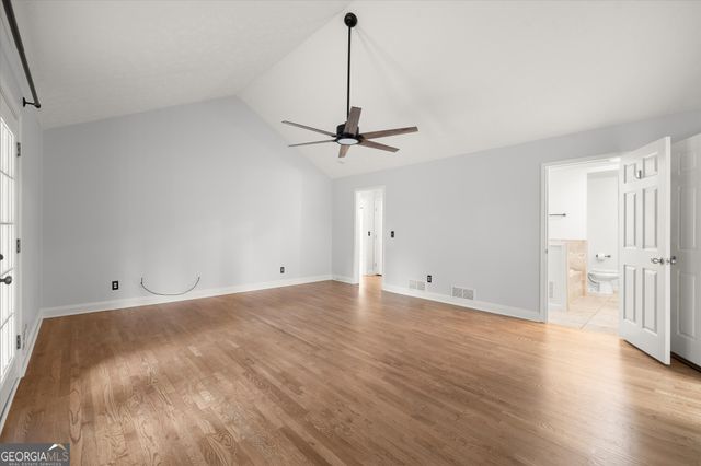 560 Saddle Creek Circle, Roswell, GA 30076