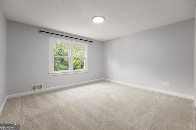 560 Saddle Creek Circle, Roswell, GA 30076