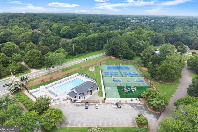 560 Saddle Creek Circle, Roswell, GA 30076