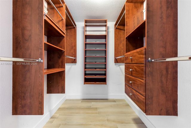 1173 NE 104th St, Miami Shores, FL 33138