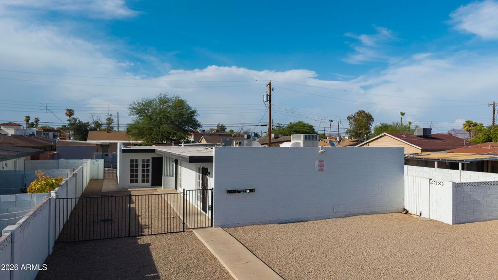 2134 W HEATHERBRAE Drive, Phoenix, AZ 85015