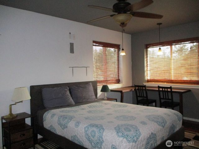 950 Falls of Clyde Loop SE, Ocean Shores, WA 98569