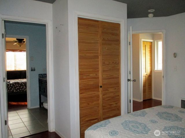 950 Falls of Clyde Loop SE, Ocean Shores, WA 98569