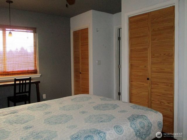 950 Falls of Clyde Loop SE, Ocean Shores, WA 98569