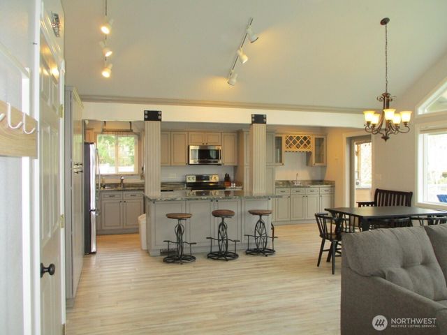 950 Falls of Clyde Loop SE, Ocean Shores, WA 98569