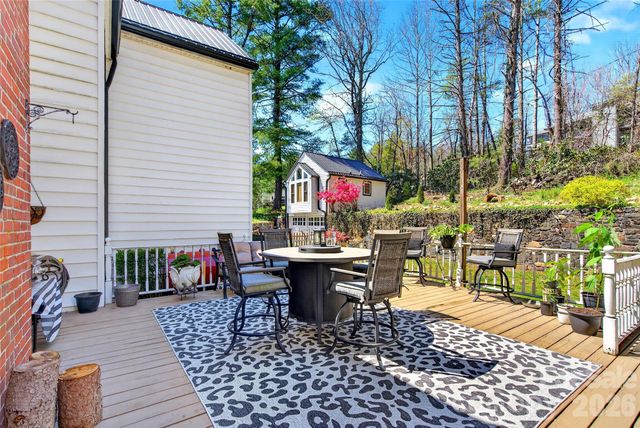 60 Henry Lane, Spruce Pine, NC 28777