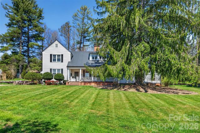 60 Henry Lane, Spruce Pine, NC 28777