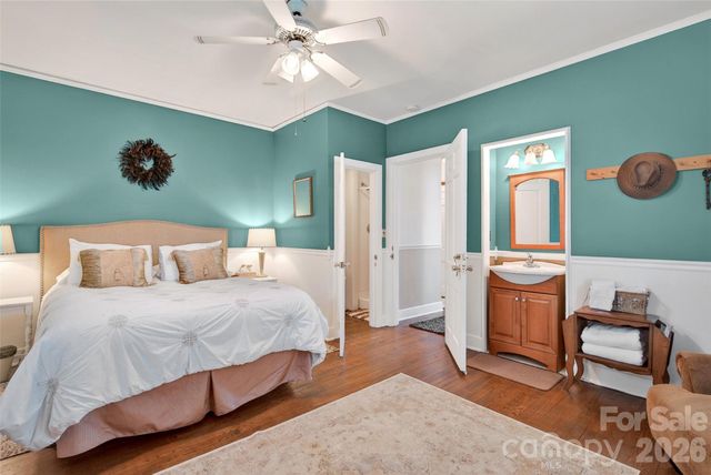 60 Henry Lane, Spruce Pine, NC 28777