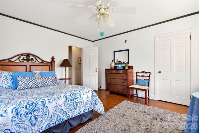 60 Henry Lane, Spruce Pine, NC 28777