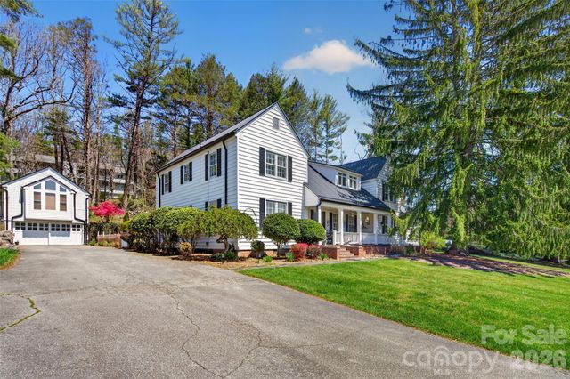 60 Henry Lane, Spruce Pine, NC 28777