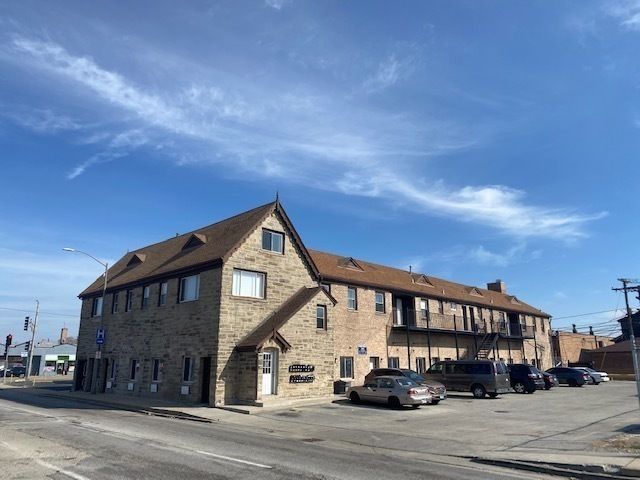 171 N 25th Avenue 8, Melrose Park, IL 60160